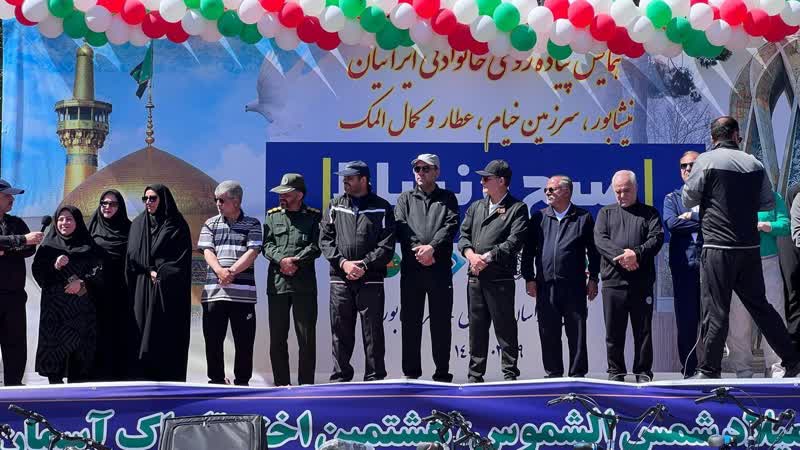 برگزاری و پخش زنده همایش پیاده‌روی خانوادگی در نیشابور به مناسبت میلاد امام رضا ع